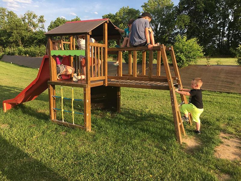 O2 Camping Longueville  Luaran gambar
